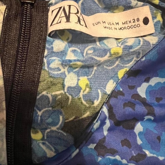 Zara blue‎ & green floral print ruched long sleeve top - Size M- excellent - Picture 3 of 5